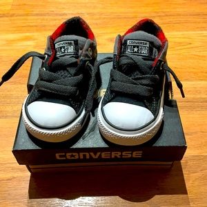 Converse shoes size 5